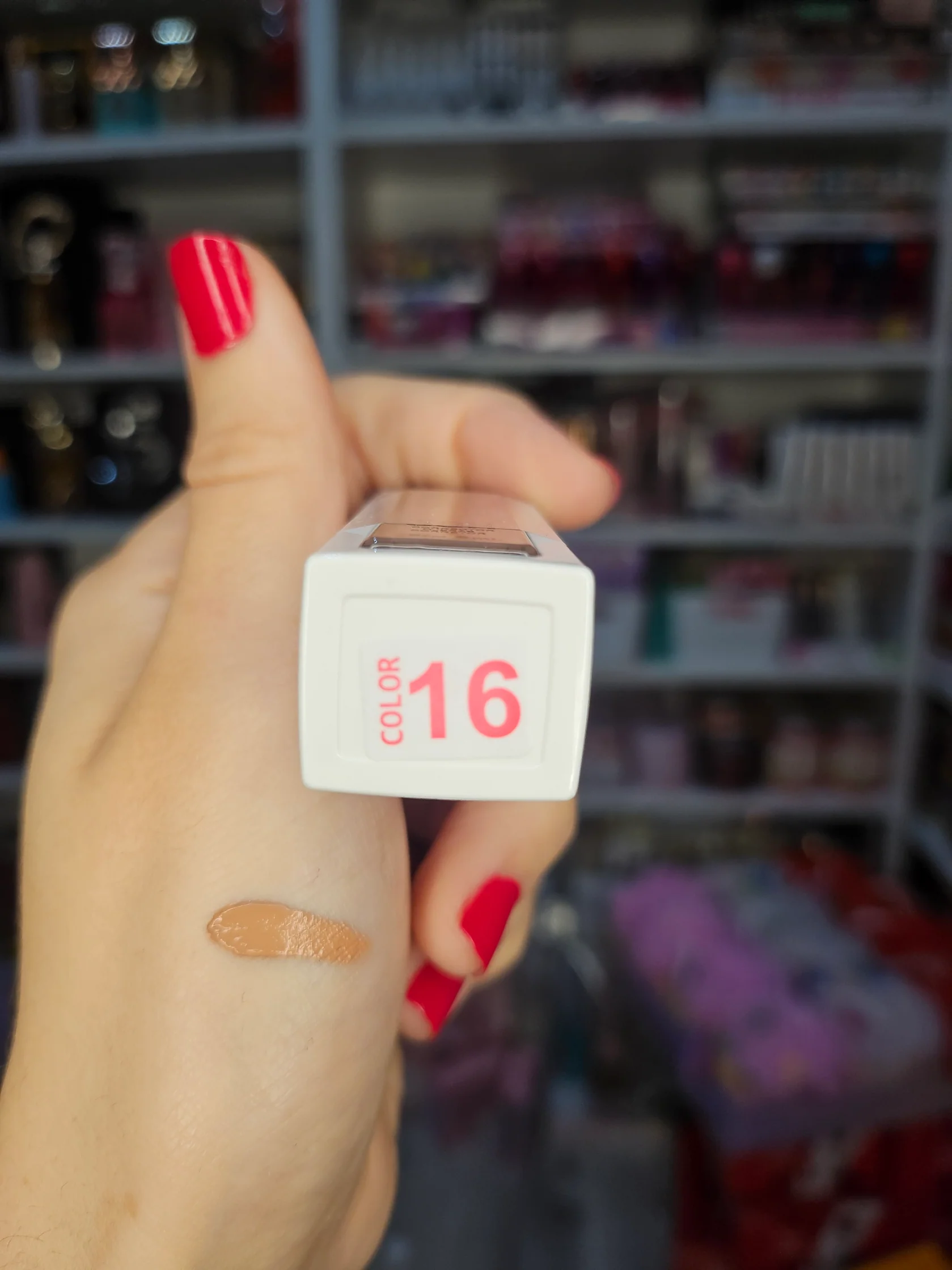 CORRECTOR DE OJERAS SUPER STAR 30H - Leticia Well - Image 11