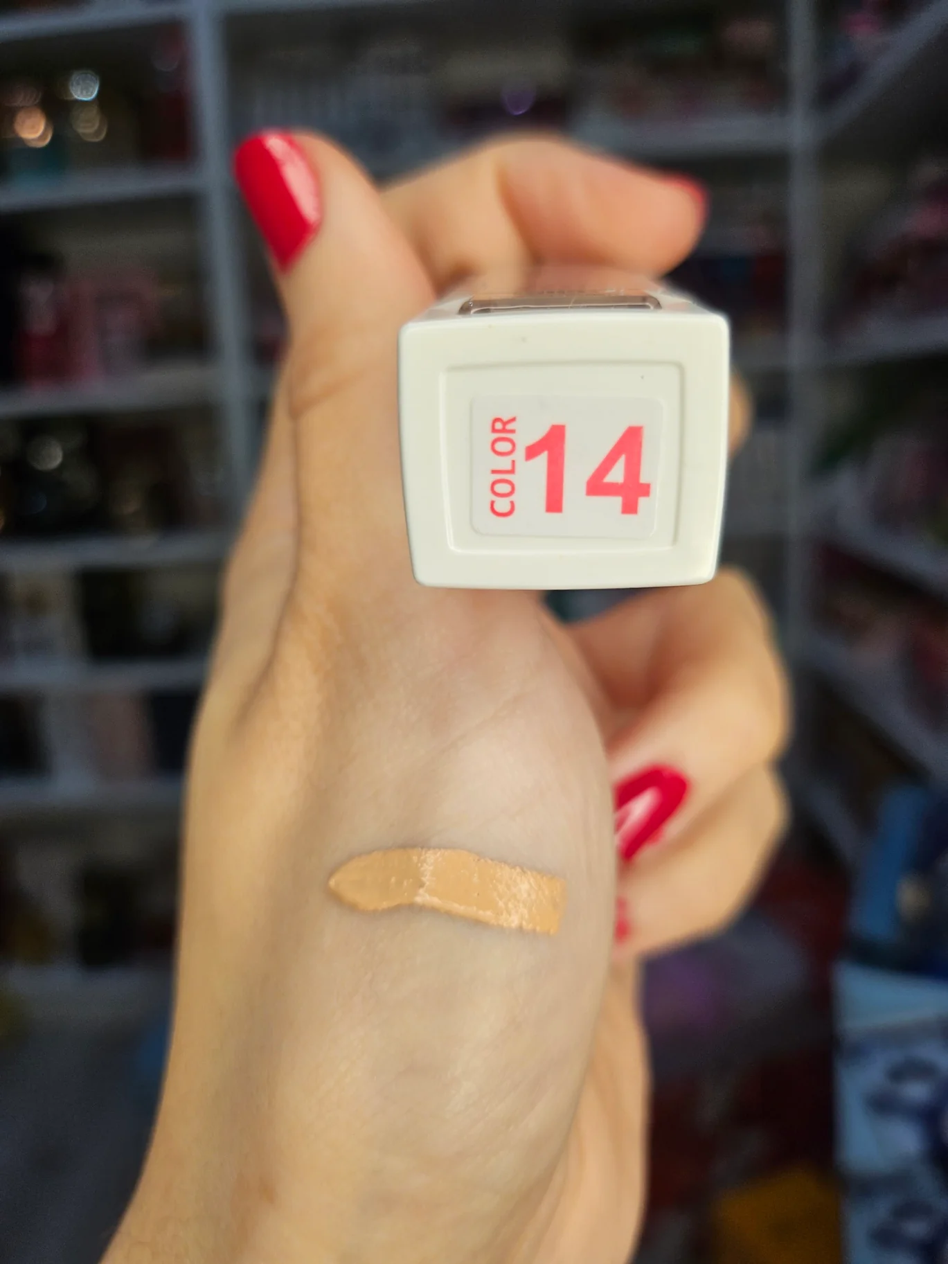 CORRECTOR DE OJERAS SUPER STAR 30H - Leticia Well - Image 13