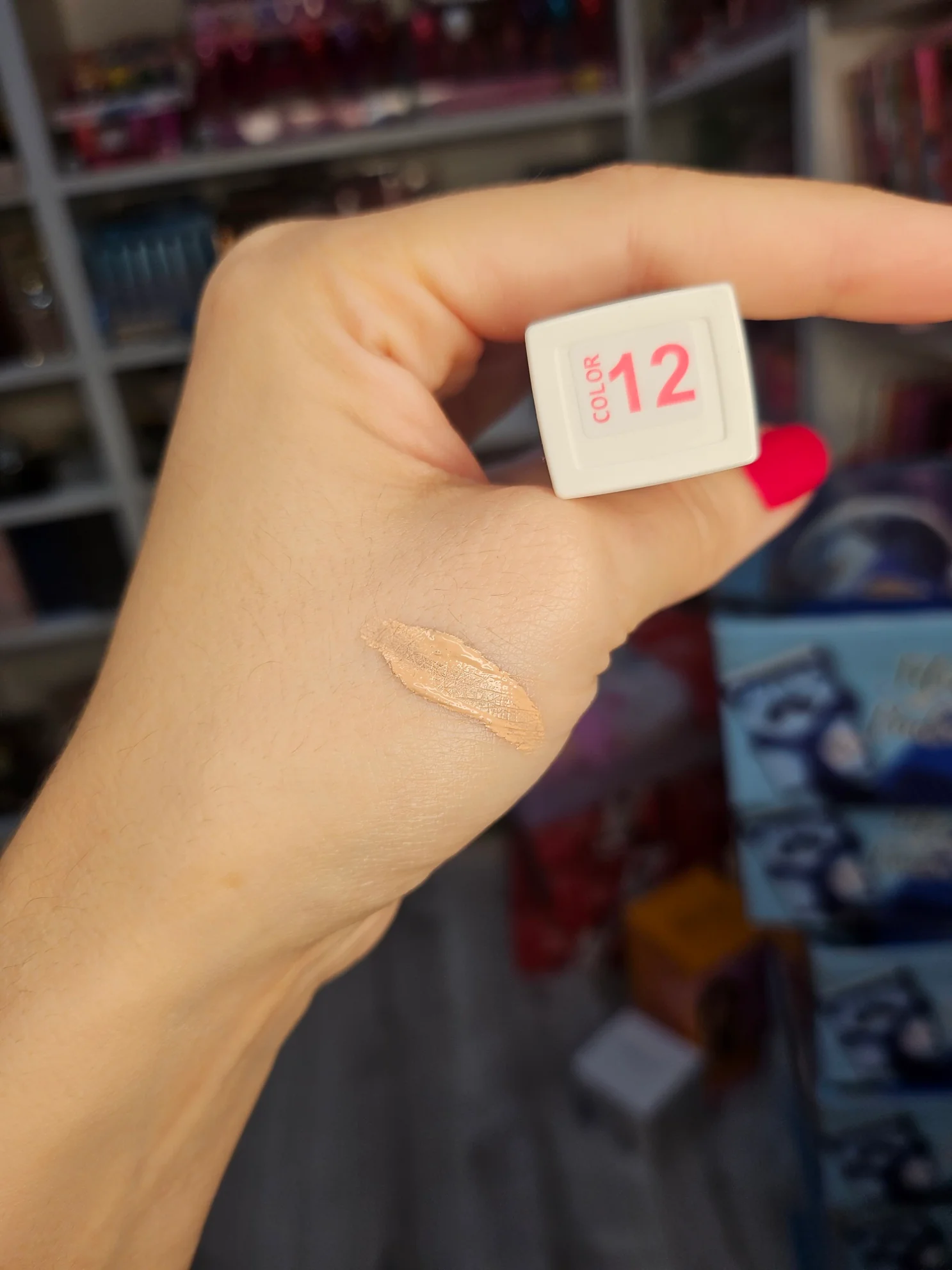 CORRECTOR DE OJERAS SUPER STAR 30H - Leticia Well - Image 5