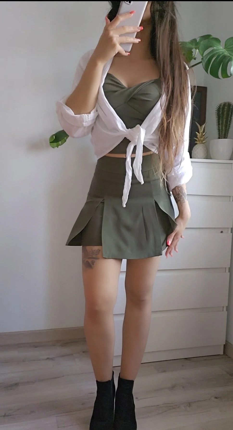 Falda plisada con short interno - Minifalda Isabella - Image 3